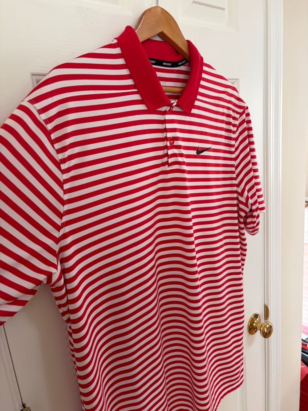 Nike Men’s Red & White Striped Golf Shirt. Size XL. - Picture 2 of 4